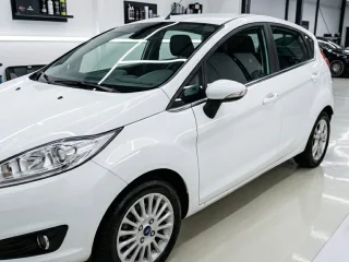 Lucidatura Ford Fiesta dopo Grandine